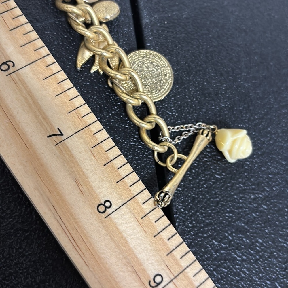Juicy Couture J Heart Charm Bracelet &  Mixed Rare Charms Gold Tone​ - Picture 7 of 8